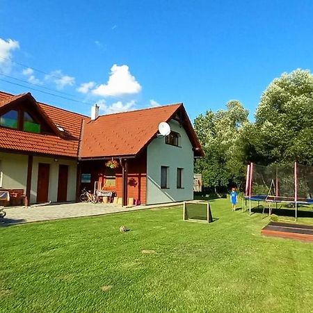 Ubytovanie U Huberta Bešeňová Εξωτερικό φωτογραφία