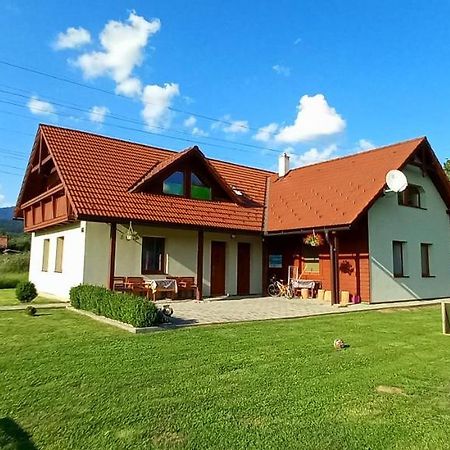 Ubytovanie U Huberta Bešeňová Εξωτερικό φωτογραφία